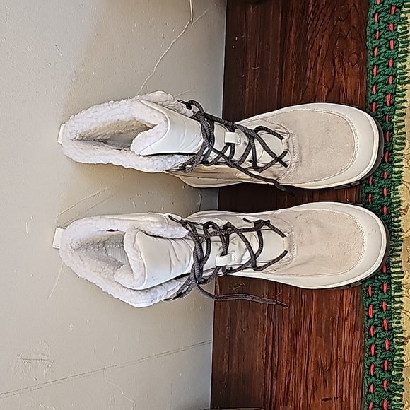 all in motion Thermolite warm winter boots Ladies size 7 - Picture 2 of 12